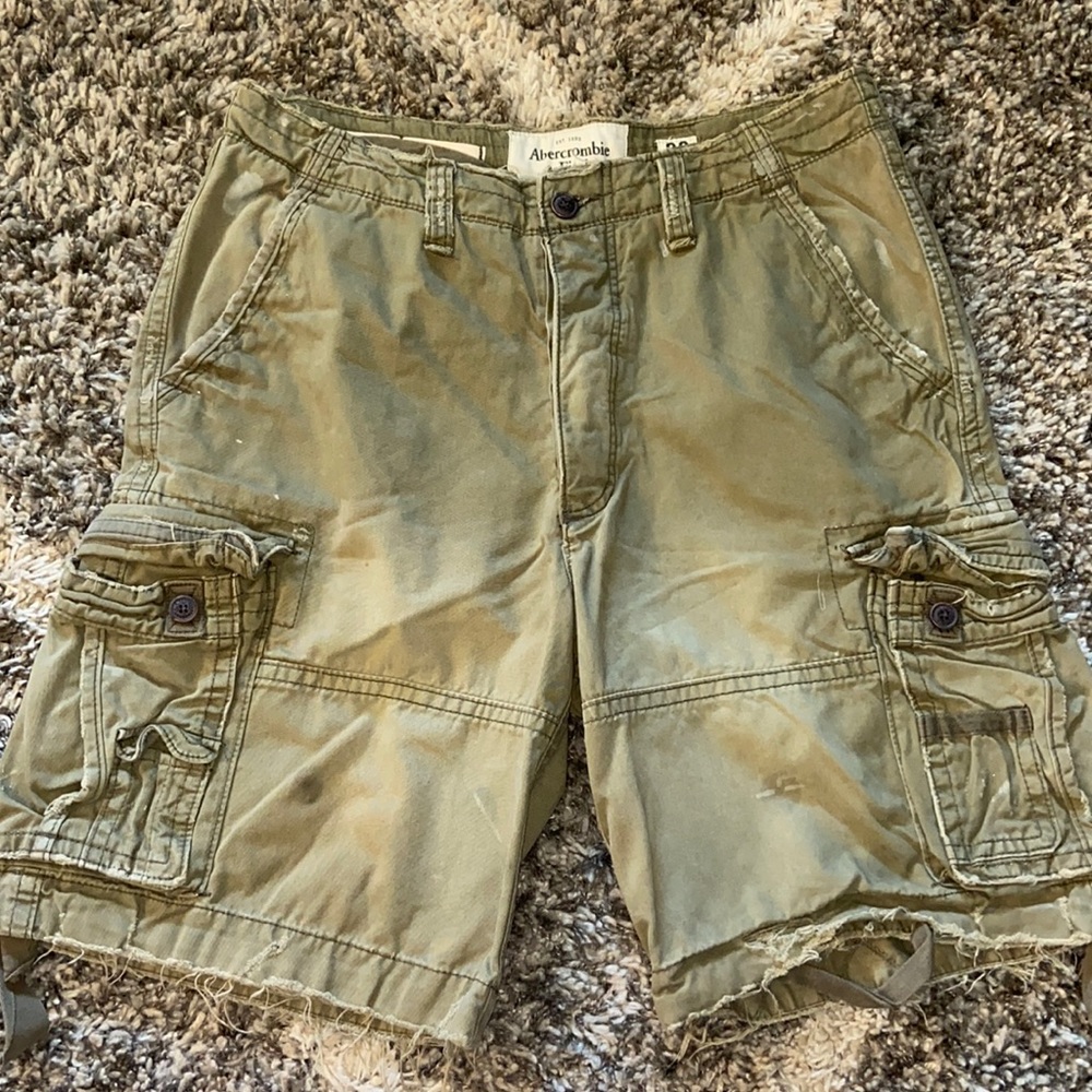 Men’s A&F cargo shorts